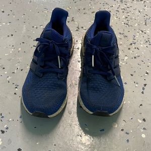Adidas Women Ultraboost Size 8 Blue